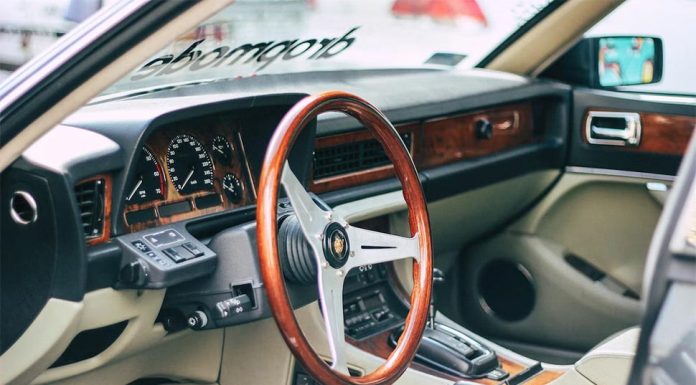 시드니, 할머니 4초 경적 울려 352달러의 벌금 받다