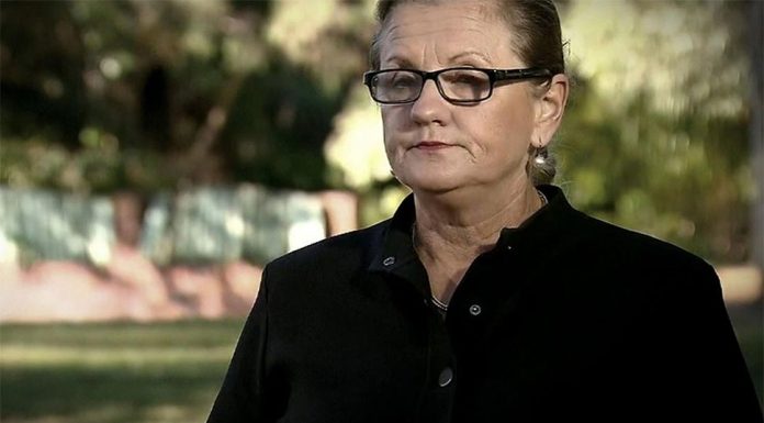 지역 시장이 가족도 모르게 어머니 유언장 집행자 돼 So far Williams refused multiple requests from 9News for an interview. (9News)