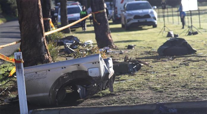 호주 P 운전면허 규정 강화 촉구 The scene following the deadly Buxton crash. Picture John Grainger