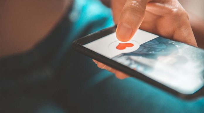 호주, 데이트 앱 사용자 대부분, 성폭력 경험 Almost 10,000 dating app-users responded to the survey. (Getty ImagesiStockphoto)