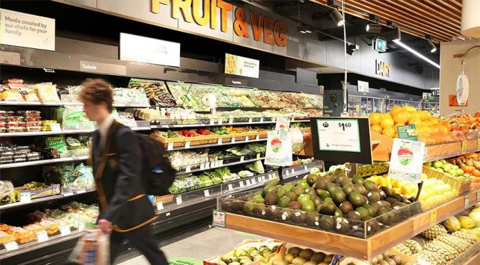 호주인들 생활비 압박이 가장 큰 스트레스 Inflation is causing financial stress to families. (James Alcock)