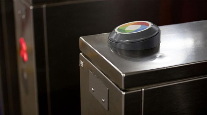 오후 피크 때 철도노조 파업, 꺼지는 오팔 리더기 Opal machines will be switched off between 3-7pm on weekdays 'indefinitely' the rail union said. (Nikki Short)