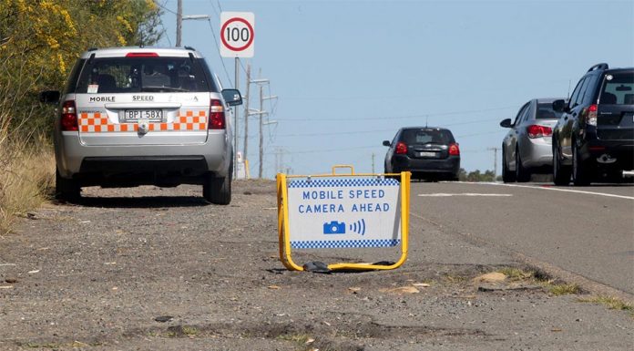 NSW 이동식 과속카메라 경고판 재도입 Signs for mobile speed cameras will be reintroduced from February 2022. (Jane Dyson)