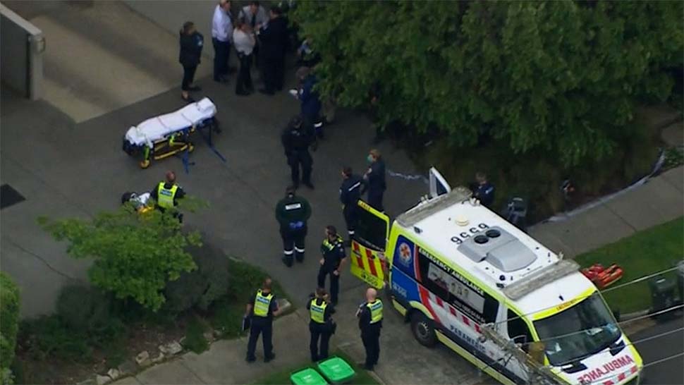 A man has been taken into police custody after ﻿leading police on a dramatic chase through Melbourne's Bayside Suburbs. (Nine)