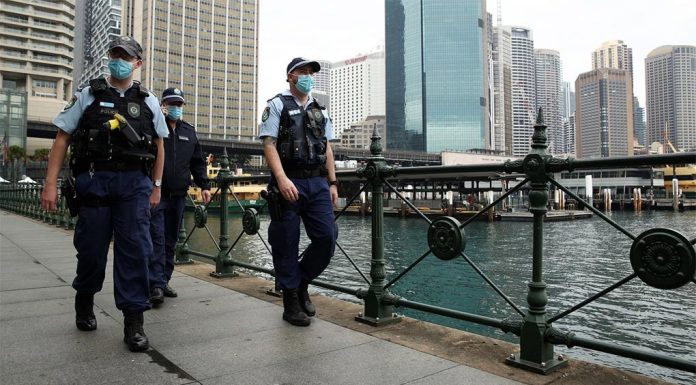 NSW 법적 이의 제기 후 철회된 COVID-19 벌금, 33,000개 이상 More than 62,000 fines were issued in NSW during the COVID-19 pandemic. (Getty)