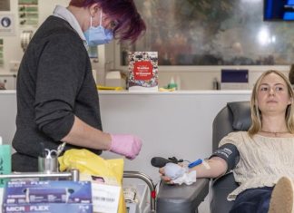 호주, 29일부터, 5일 동안 매일 1,600명의 헌혈자 절실 1600 Aussies will need to donate blood to avoid shortages. (Nine)