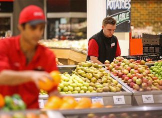 호주 주요 슈퍼마켓들, 수백 개의 제품 가격 인하 Coles has committed to a months-long new price lock. (Getty)