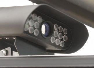 NSW 온라인 쇼핑을 더 빠르게 New cameras on NSW roads monitor the size, type and what's inside trucks. (9News)