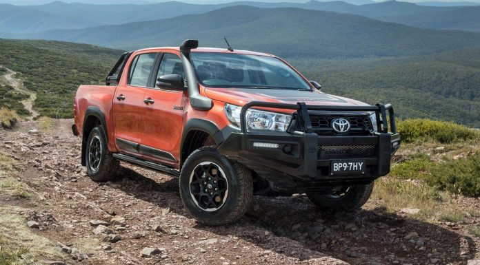 호주 도요타, 2022년 가장 인기 있는 자동차 Retaining its crown as the best-selling new car in the country, Toyota's dual-cab ute the Hi-Lux sold 3516 new vehicles in October alone. (PR IMAGE)
