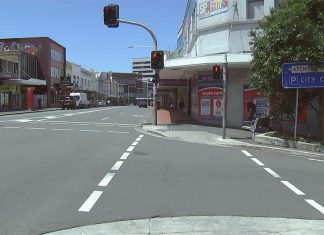 시드니 NBL 선수 폭행한 혐의로 기소된 남자 The alleged attack occurred on Crown Street in Wollongong. (9News)