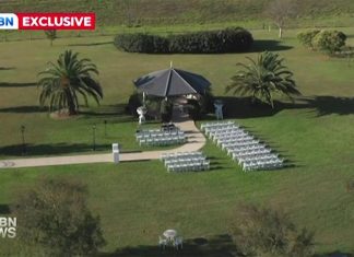 NSW 센트럴 코스트, 돈을 잃은 커플들 The couple booked their reception in January 2021, paying a $2500 deposit to hold it at Calvin Estate in the Hunter Valley, New South Wales. (NBN)