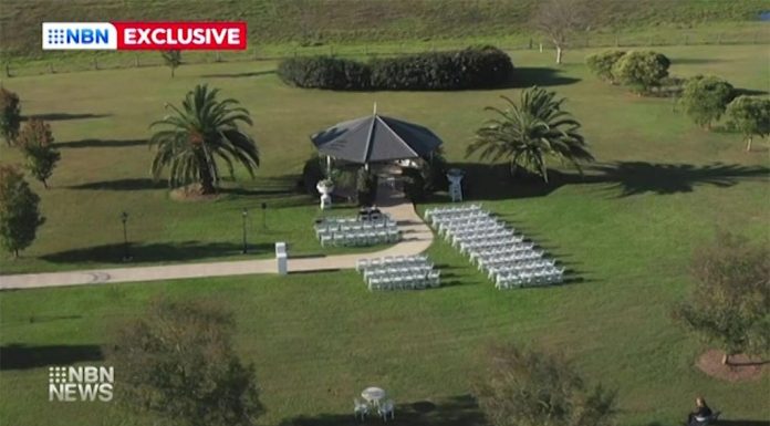 NSW 센트럴 코스트, 돈을 잃은 커플들 The couple booked their reception in January 2021, paying a $2500 deposit to hold it at Calvin Estate in the Hunter Valley, New South Wales. (NBN)