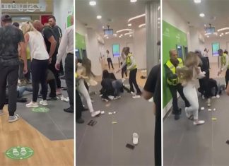 뱅스타운 쇼핑센터, 십대와 엄마 사이의 싸움 Brawl between teenage boys and their mums breaks out in Bankstown (Nine)
