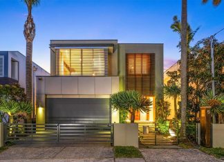 멜리사 캐딕의 호화로운 시드니 주택, 거의 천만 달러에 거래 Melissa Caddick's home in Sydney's Dover Heights has settled for $9.8 million. (Sotheby's)