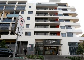 해커, 호주 Meriton 해킹 It is believed bank details, birth certificates and health information may have been accessed during the attack. Picture NCA NewsWire Dylan Coker.