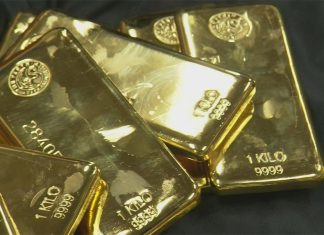 전직 바이커, 퍼스 조폐국에서 면허증 제시하면 27,000 달러의 금 사재기 가능 The Perth Mint is the only gold and silver refinery in the world owned by the government. (9News)