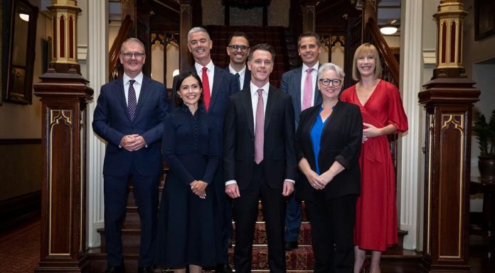 NSW 노동당 압승이나 소수여당 집권 The government’s interim cabinet were sworn in this morning.CREDITJESSICA HROMAS