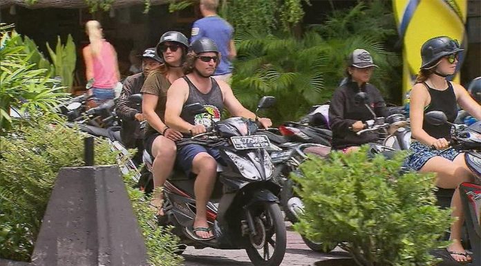 발리, 사망자 최소화위해 관광객 오토바이 대여 금지 The planned ban would not allow tourists to hire mototbikes without a license. (Nine)