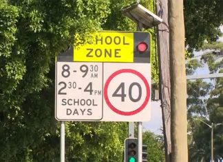 학생이 거의 없는 날에도 스쿨존 재개, NSW 운전자에게 경고 School zones will be enforced tomorrow, even though it is a pupil free day. (Nine)