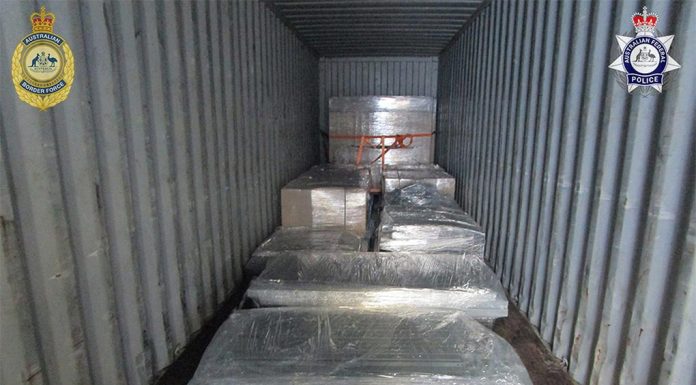 AFP 시드니 활약, 헤로인 336kg 압수 The blocks were found inside a sea freight container sent from Malaysia to the Port of Brisbane. (AFP)