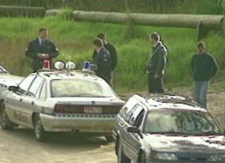 연쇄 살인범 폴 데니어의 가석방 가능성으로 고통받는 피해자의 가족과 친구들 The murders shocked the Frankston community. (Nine)