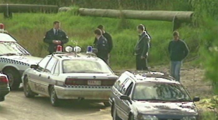 연쇄 살인범 폴 데니어의 가석방 가능성으로 고통받는 피해자의 가족과 친구들 The murders shocked the Frankston community. (Nine)