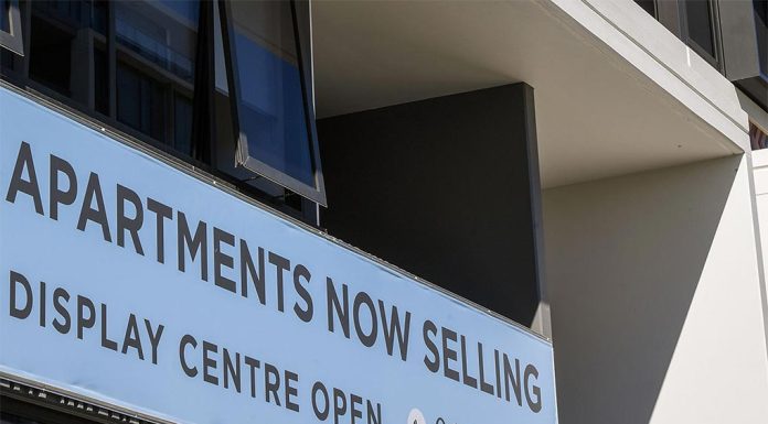 NSW 주정부, 첫 주택 구입자 인지세 면제 80만달러까지 확대 Almost 5000 properties opted into the land tax scheme since its inception, according to Revenue NSW data. (Domain)