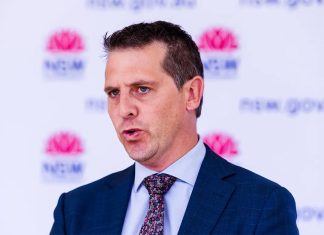 호주 약사 · 의사 의료 전쟁 NSW Health Minister Ryan Park has supported the pharmacy prescribing trial since being in opposition.CREDITJAMES BRICKWOOD