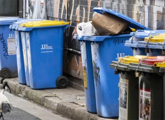 폐기물 처리 노동자, 시드니, 빅토리아 일부 지역에서 파업 Waste disposal workers in the City of Sydney local government area will hold a 24-hour strike on May 17, 2023. (Photo Louise KennerleySMH) (Nine)