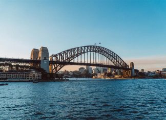 집값 천정부지 여기서 왜 사나? 호주 NSW 엑소더스 수혜자는 퀸즐랜드 henrique_felix_unsplash