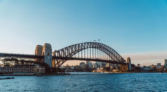 집값 천정부지 여기서 왜 사나? 호주 NSW 엑소더스 수혜자는 퀸즐랜드 henrique_felix_unsplash