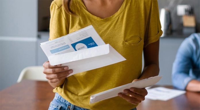 생활비 위기 속, 호주 3분의 2가 청구서 지불하지 못하는 상황에 직면 Almost two-thirds of vulnerable Australians can't afford to pay their bills on time (Getty)