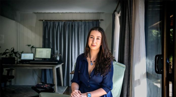 NSW 독립 생활 15-24세 생활고 심각 Sarah Cupitt, 21, is making sacrifices to live on her own.CREDITSTEVEN SIEWERT