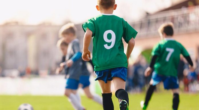 NSW Active and Creative Kids 바우처 곧 만료 The Active Kids vouchers have been credited with an uptick in children participating in community sports. (iStock)
