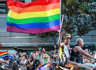 시드니 교외 지역, ‘Night Life’ 활성화 위한 20만 달러 지원 The city's queer capital of Darlinghurst will be officially crowned the Rainbow Precinct. (Getty)