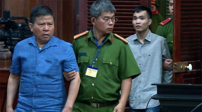 수년간 불법 투옥된 시드니 아빠, 베트남서 호주로 Kham was jailed in Vietnam in 2019. (AP)