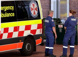 호주 파라매딕 협회, ‘몹시 낮은’ 4% 임금 인상 제안에 반발 Paramedics will continue industrial action for a week from Wednesday, July 26. Picture NCA NewsWire Damian Shaw