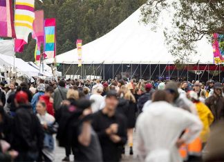 바이런베이 축제에서 성적 접촉 혐의로 2명 기소 Police charged two men with sexually touching without consent at Splendour in the Grass. (Getty)