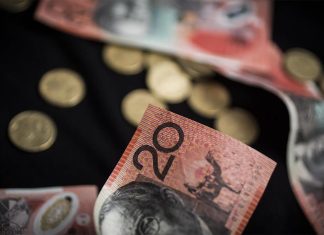 호주 노인연금 7월 1일부터 수령 연령 상향조정 The biggest fall in real wages since the GST highlighted the importance of cost of living pressures in the election campaign.CREDITDOMINIC LORRIMER