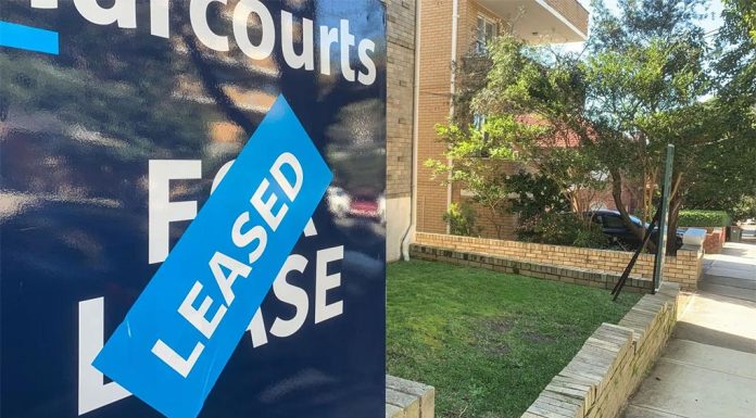 NSW 주민들, 주 최초로 임대인 혜택을 받을 예정 The commissioner will also review rental affordability and supply, encourage long-term rent agreements, attempt to improve energy efficiency for renters, and monitor current tenancy laws. (Domain Peter Rae)