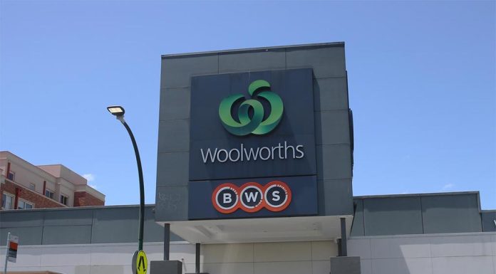 울워스, 3억7100만 달러 투자해 뉴질랜드 매장 혁신 계획 발표 Woolworths has made a massive backflip to all stores in New Zealand which will cost the Australian company more than $371 million. Picture NCA NewsWire David Crosling
