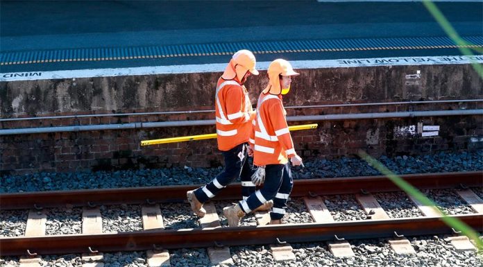 수십억 달러 규모의 메트로 공사, 시드니 열차 임시 폐쇄 노선 정보 공개 A Sydney rail line will shut down for a year from mid-2024. (Edwina Pickles)