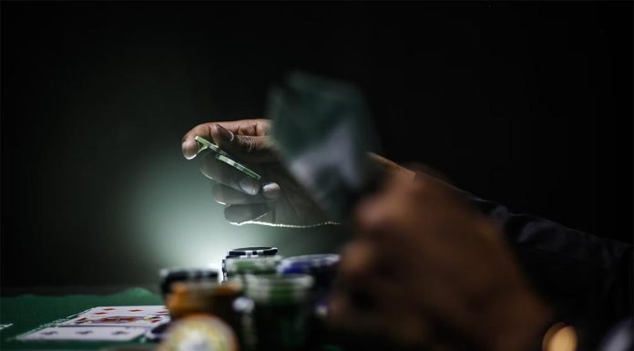 호주, 온라인 도박에서 신용 카드 사용 금지 발안 Keenan constance-Unsplash