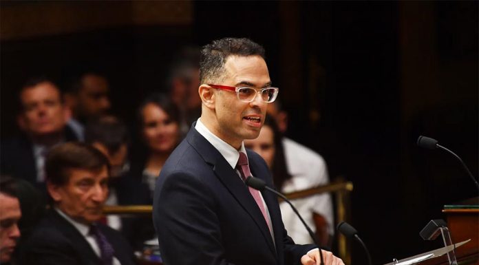 NSW 정부 78억불 적자 재정 편성 NSW Treasurer Daniel Mookhey delivers the state budget.CREDITAAP