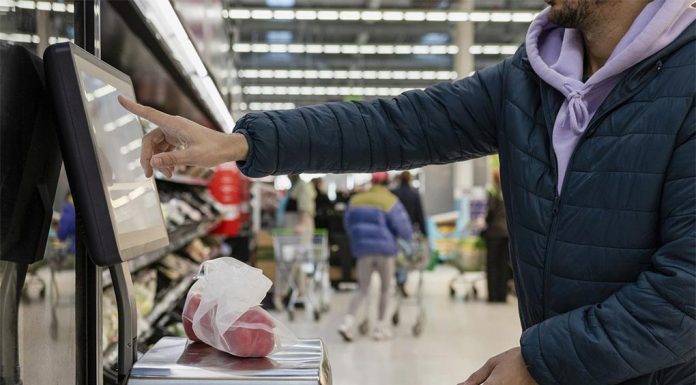 호주, 마트 도둑질 기승 Australians have admitted to thieving from supermarkets as the cost of living increases. (Getty)