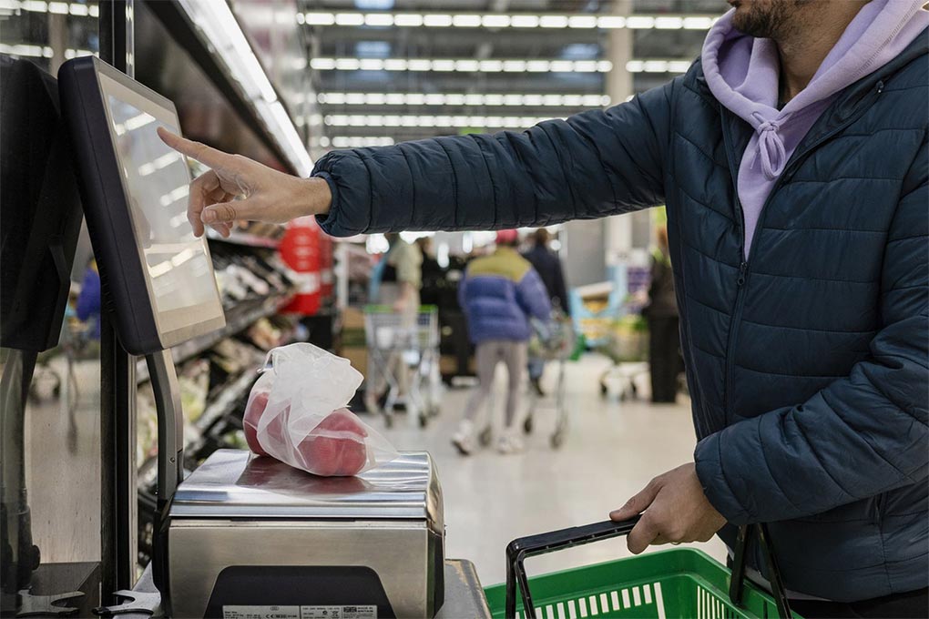 Australians have admitted to thieving from supermarkets as the cost of living increases. (Getty)
