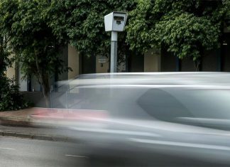 계속되는 사고, 시드니 남부에 과속 단속 카메라 추가 설치 The NSW Government is setting up three fixed speed cameras on The Grand Parade in Sydney's south. (Pat Scala Fairfax Media)