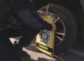 VIC 주, 미납된 8억5천만달러에 가까운 벌금, 주 재정에 구멍 There is nearly $1 billion worth of unpaid fines in Victoria. (9News