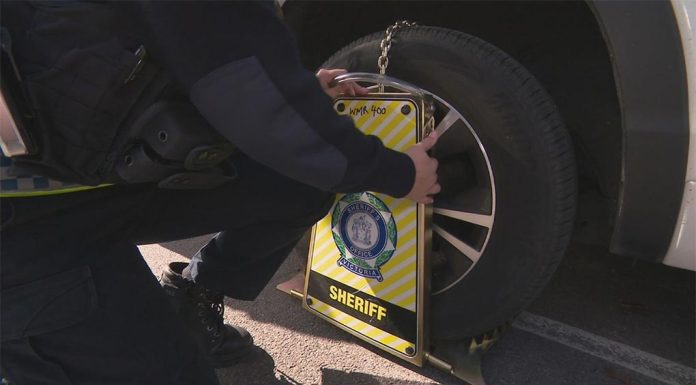 VIC 주, 미납된 8억5천만달러에 가까운 벌금, 주 재정에 구멍 There is nearly $1 billion worth of unpaid fines in Victoria. (9News