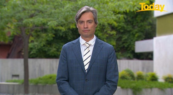 ‘마스크로 돌아가야 할 필요 없다’: 호주 최고 의사, 규정 재도입 거부 Dr Nick Coatsworth believes there is no need to return to a mask mandate. (Nine)